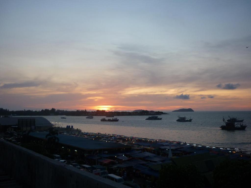 A&J Budget Hotel Kota Kinabalu Bagian luar foto