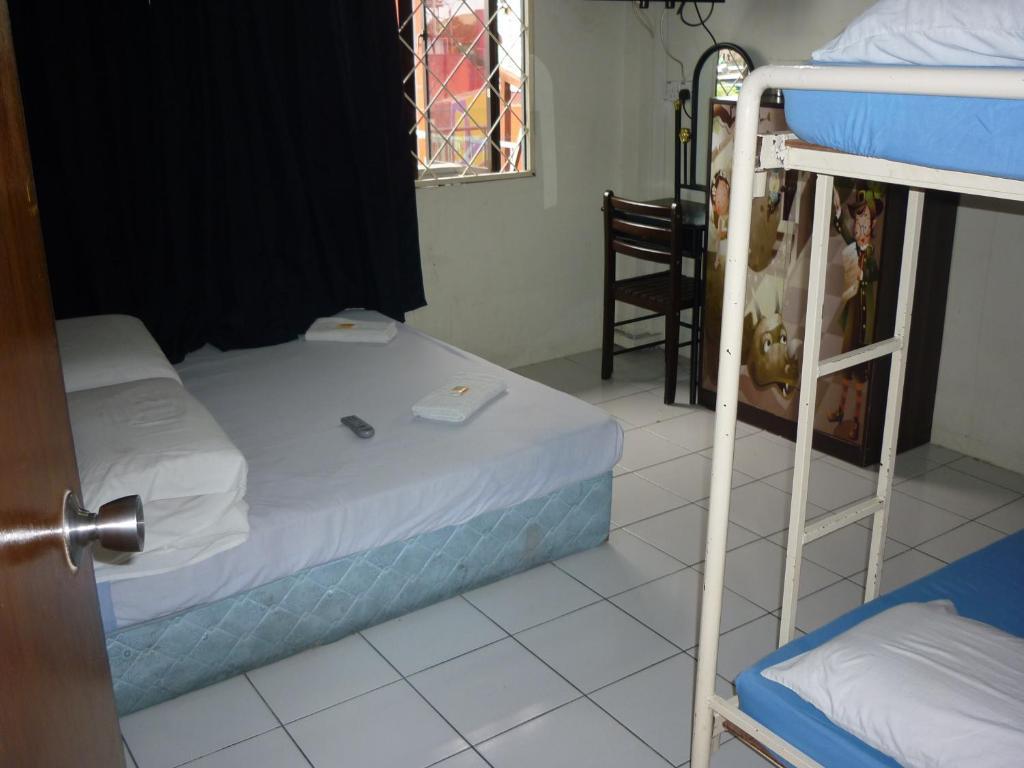 A&J Budget Hotel Kota Kinabalu Bagian luar foto